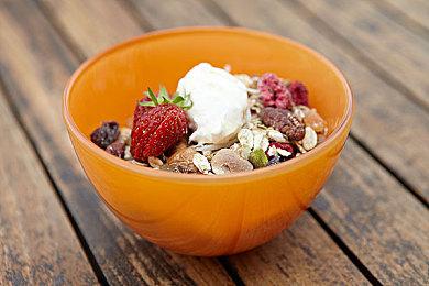 扫码生成《永劫无间》聚窟洲奇人志，赢限定好礼！